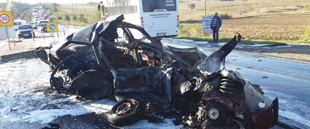 The vehicle that entered the truck was caught in flames: 2 dead