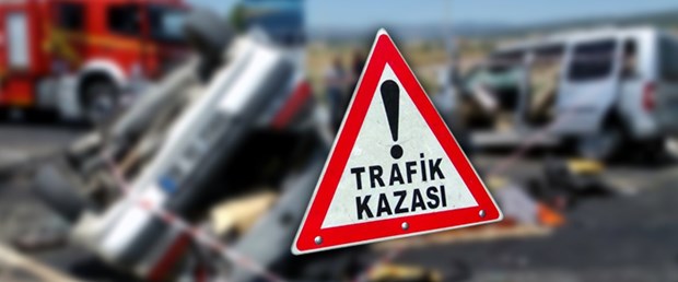 Service van collided with 2 trucks in Kocaeli: 30 injured